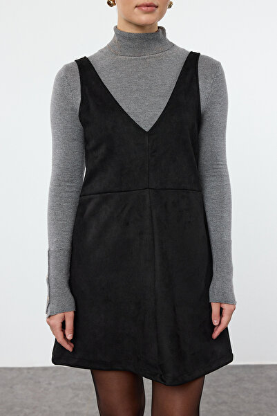Trendyol Collection Černé semišové mini pletené šaty s výstřihem do V - TWOAW24EL00543