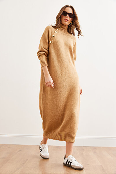 Olalook Kadın Taba Yakası Açılabilir Düğme Detaylı Maxi Triko Elbise ELB-19002288