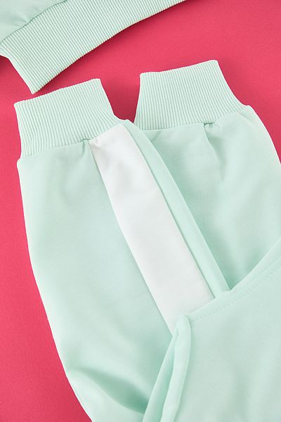 TRENDYOLKIDS Menta hímzett / hímzett kötött alsó-felső készlet TKDAW25AU00158