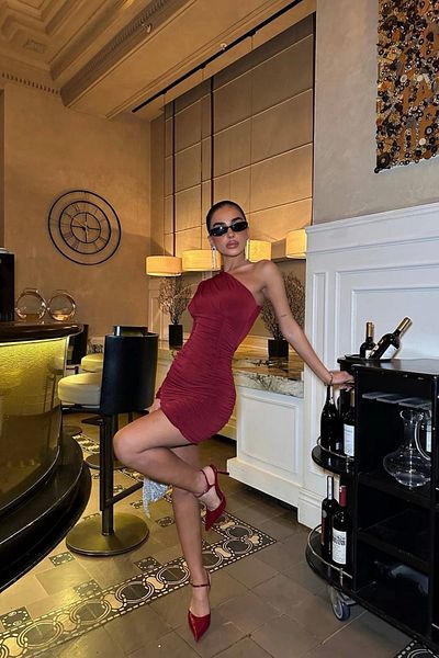 Bak Moda Rochie mini roșie cu o singură mânecă