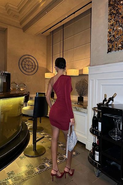 Bak Moda Rochie mini roșie cu o singură mânecă