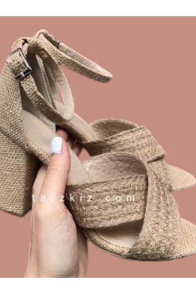 Flow Mi̇sseale Thick Heeled Cross Cross Sandals