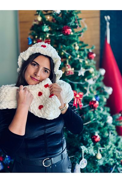 Meltem Buchet Model Modern Hat and Scarf Set - Cherry White Red Heart