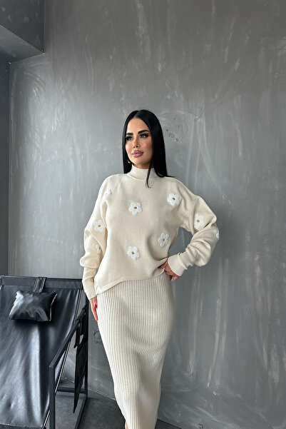 LİLA İSTANBUL Φόρεμα με διπλό πλεκτό ζιβάγκο με φλοράλ στάμπα