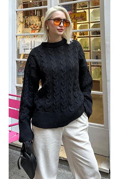 Madmext Pulover negru tricotat cu decolteu rotund MG2009