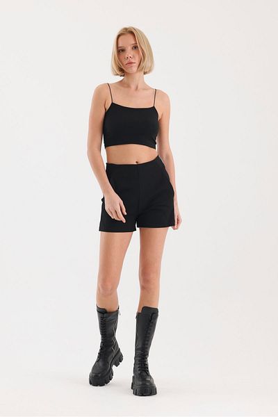 soBasic Black Crepe Short Shorts with Zipper and Pocket Detail-L - Black