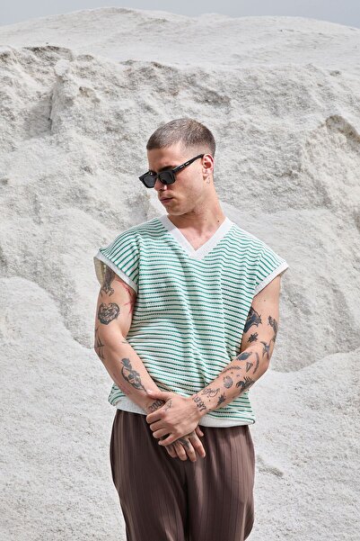 AYWAMAN Knitwear Sweater Trend Model