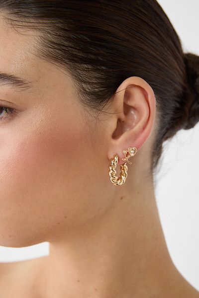 Stradivarius 9'lu gül küpe seti