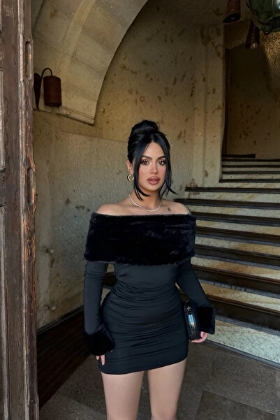 MOZENA Yakası Kürklü Madonna Mini Büzgülü Elbise