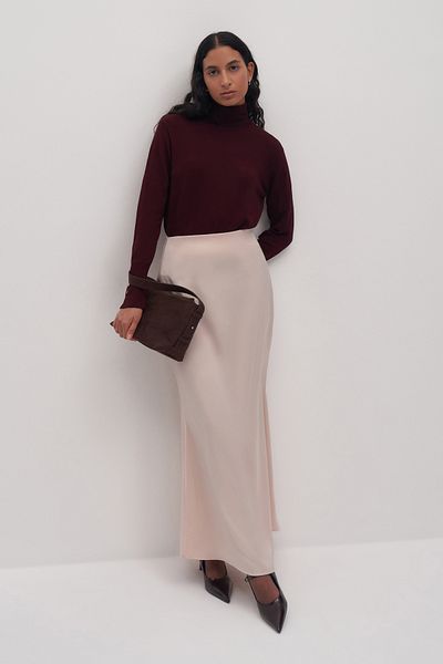 mathilda store Fusta Ecru Lume Maxi din Satin