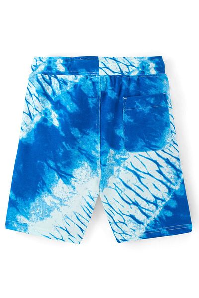 Pine kids شورت Pine Kids بطول الركبة من قماش قطني 100% مطبوع عليه Champion & Tie Dye - أبيض وأزرق