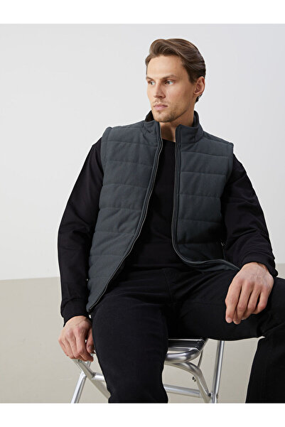 LC Waikiki Slim Fit Dik Yaka Erkek Şişme Yelek