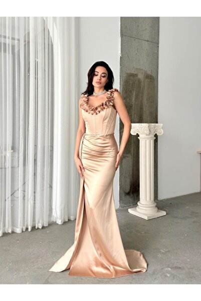 Serica Moda Çiçek Detaylı Önü Büzgülü Uzun Saten Elbise