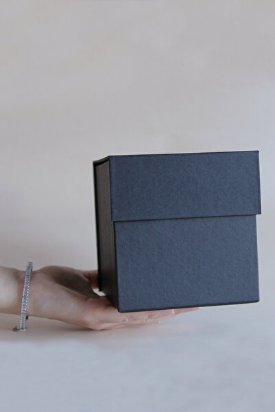 CHANZA HOME Siyah Manyetik Kapamalı Küçük Boy Sert Hediye Kutusu Siyah Yılbaşı Hediye Kutusu