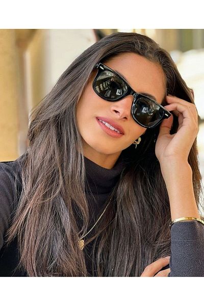 Alexis Carrel Black Unisex Sunglasses