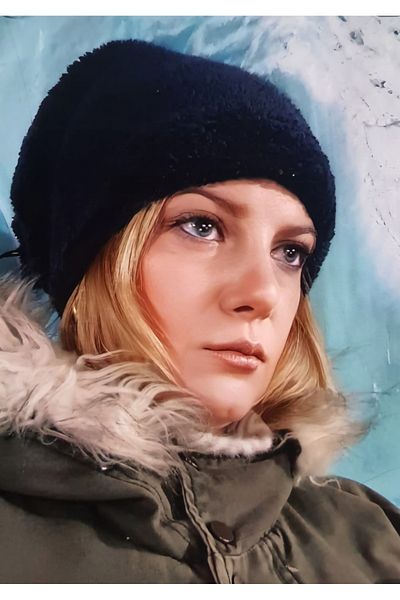 Neweste Зимна плюшена шапка - за мъже и жени, шапка с детайл от въже на гърба, използва се и като предпазител за врата
