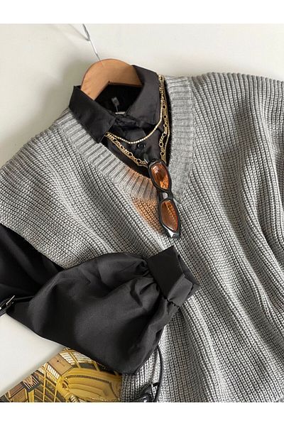 moda mh V-Neck Knitwear Thessaloniki Sweater - Front Height 65cm, Back Height 70cm, Width 50cm