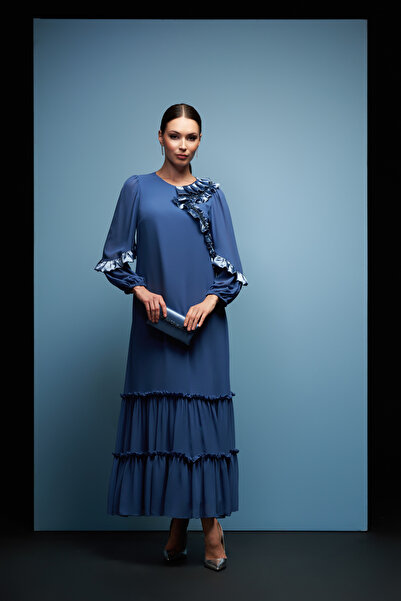 İnce Yaka İşleme ve Fırfır detaylı Uzun Abiye Büyük Beden Elbise