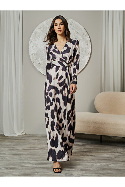 Styli فستان ماكسي بطبعة جلد النمر وفتحة رقبة على شكل حرف V