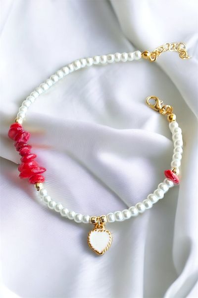 Sose Moda Red Cracked Natural Stone Bracelet with White Heart Detail