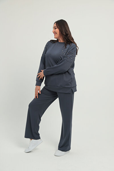 Şans Women's Plus Size Smoked Stone Detailed Crew Neck Tracksuit Suit 65N38662