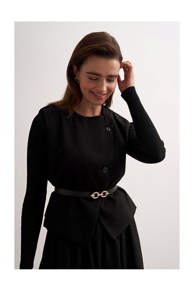 FUSHYA Cross Cut Belted Vest Set