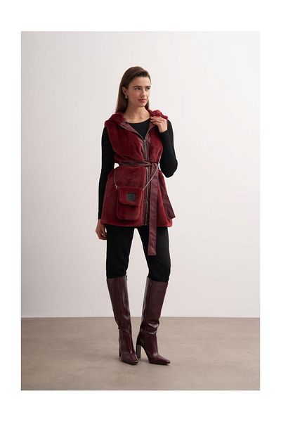 FUSHYA Leather Detailed Plush Vest with Bag