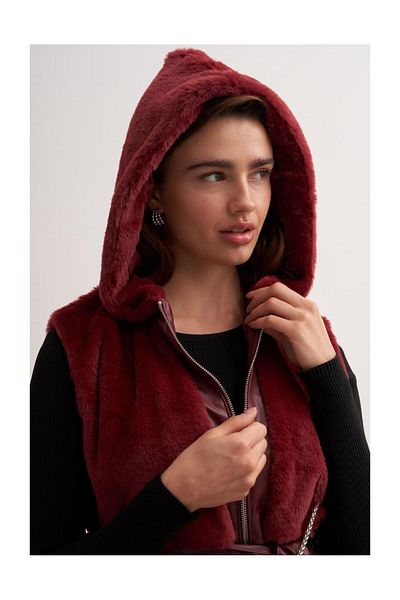 FUSHYA Leather Detailed Plush Vest with Bag
