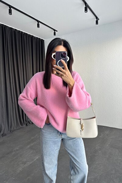 Piedra Women's Crew Neck Wide Sleeve Soft Bearded Sweater