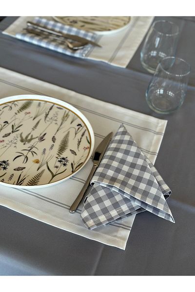 Lucien Home Set of 4 Gingham Napkins - 40*40