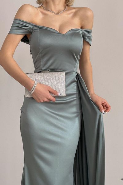 Deafox Rochie maxi cu umeri scoși din țesătură din satin mentă