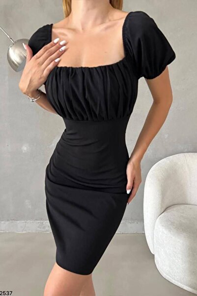 Deafox Φόρεμα από εισαγόμενο κρεπ ύφασμα με μαύρο τετράγωνο γιακά