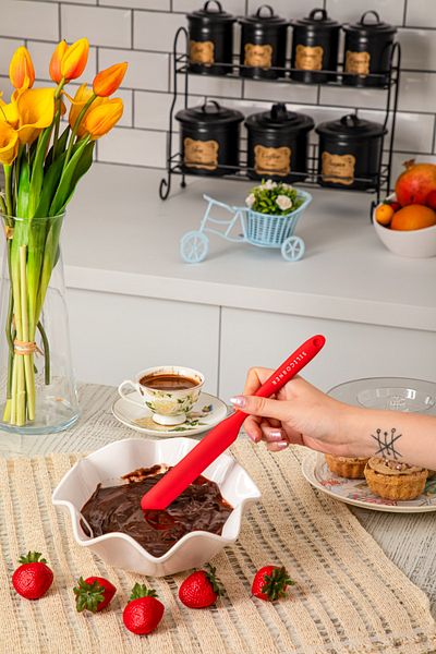 Silicorner Silicone Pastry and Chocolate Stripping Spatula (24 cm)