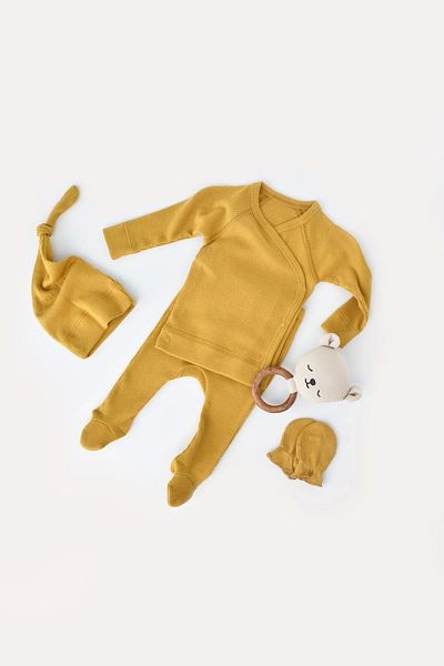 BabyCosy Set de 4 piese pentru bebeluși - 50% modal și 50% bumbac organic, tricou cu mânecă lungă, pantaloni, pălărie și mănuși