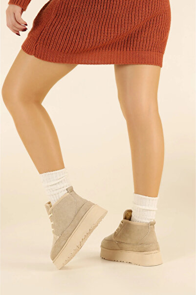 Morlex Kadın Bej Süet Içi Kürklü Kalın Yüksek Taban Yarım Bağcıklı Mini Topuklu Bot