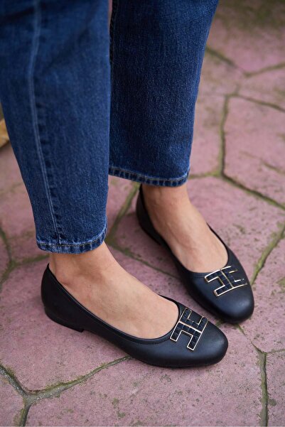 Madamra Siyah Kadın Düz Taban Tokalı Babet