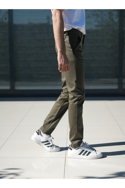 WKM Ανδρικό παντελόνι Basic με τσέπες από ύφασμα Gabardine Slim Fit