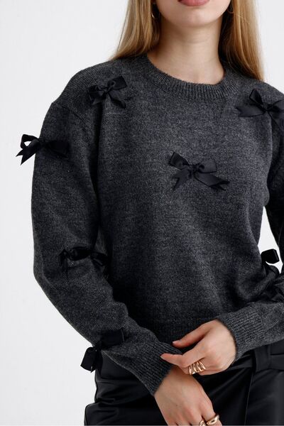 Piedra Women's Soft Knit Sweater with Bow Detail