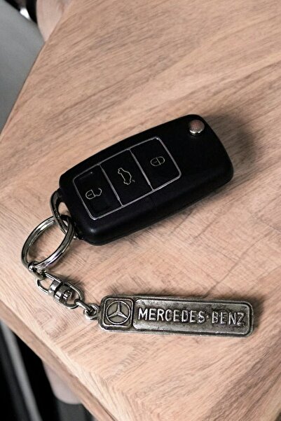 EUROMODA سلسلة مفاتيح السيارة ذات الطراز العتيق المطلية بالفضة