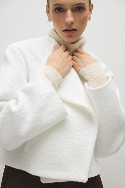 Touché Privé Short Coat