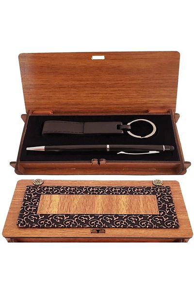 ÇERÇİCİ Black Pen and Keychain with Wooden Box