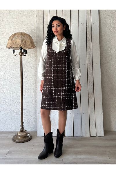 KÜÇÜĞÜM BUTİK Κοντό καφέ τουίντ φόρεμα Gilet