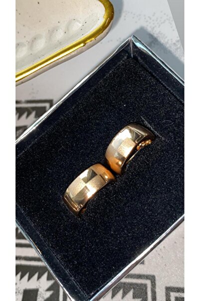 juleeco Taşlama Pöti Kare Desen Rose Rodyumkaplama Küpe(XP)(1,3CM)