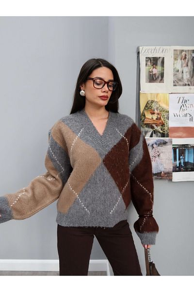 ESRAHELVACI Anthracite V-Neck Diamond Pattern Sweater