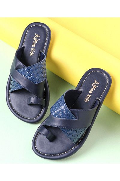 Pine kids حذاء عرقي سهل الارتداء - أزرق داكن