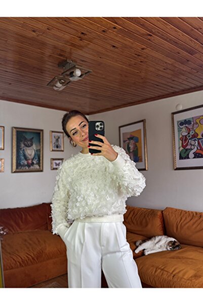 Butik Ekru çiçek tül giydirme kazak