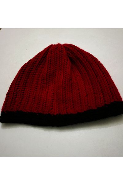 ENGIN Unisex Hand Knitted Red Black Beret
