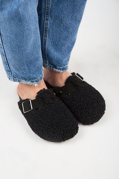 Manijero Papuci de damă Suzen din piele naturală cu curea Tedy Black