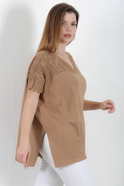 Chiccy Camel V-Neck Short Sleeve Slit Casual Oversize Knitwear Blouse
