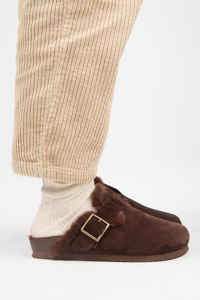 Manijero {Zeta 2 Furry) Women's Genuine Leather Belted Buckle Sabo Brown Slippers